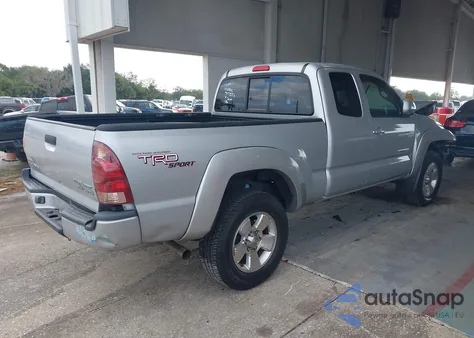 2005 Toyota Tacoma Prerunner V6 z USA, uszkodzony, nr VIN 5TETU62N65Z130739
